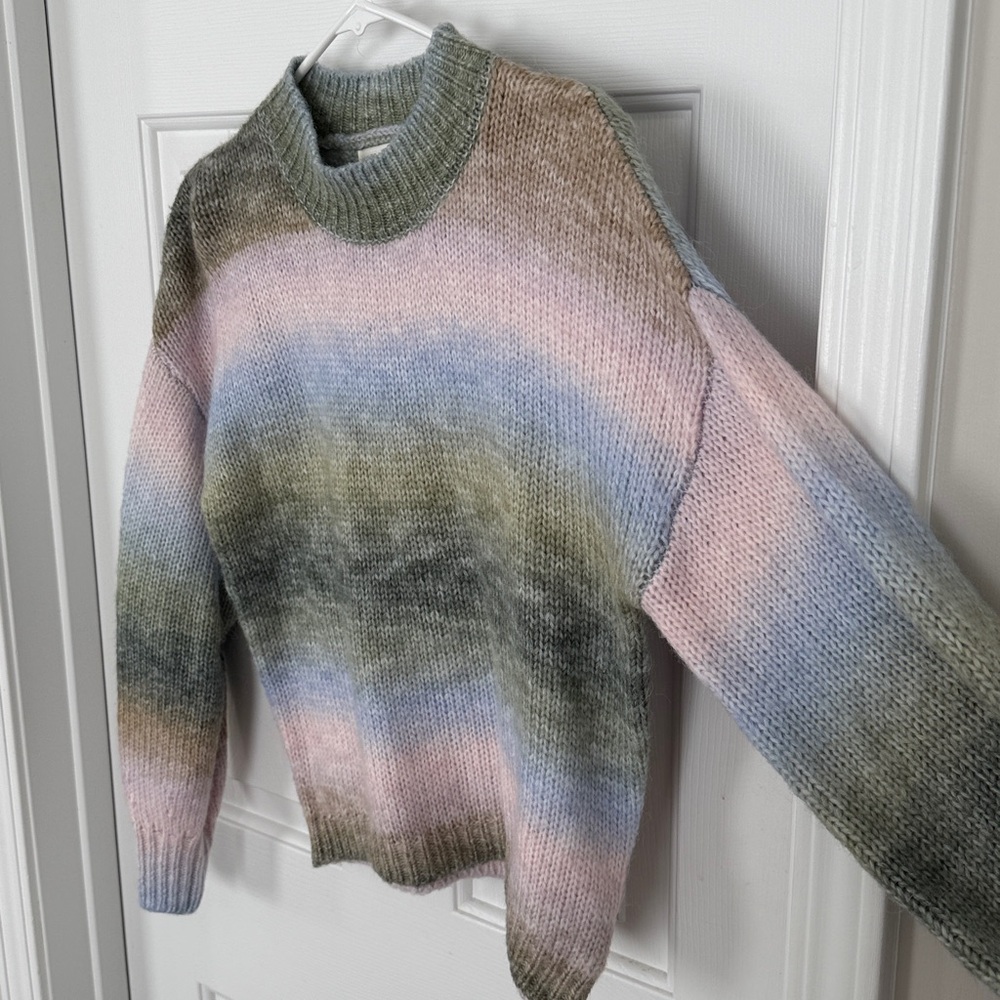 Ultra Flirt Women’s Multicolor Pastel Ombre Knit Sweater Size M - Picture 4 of 5